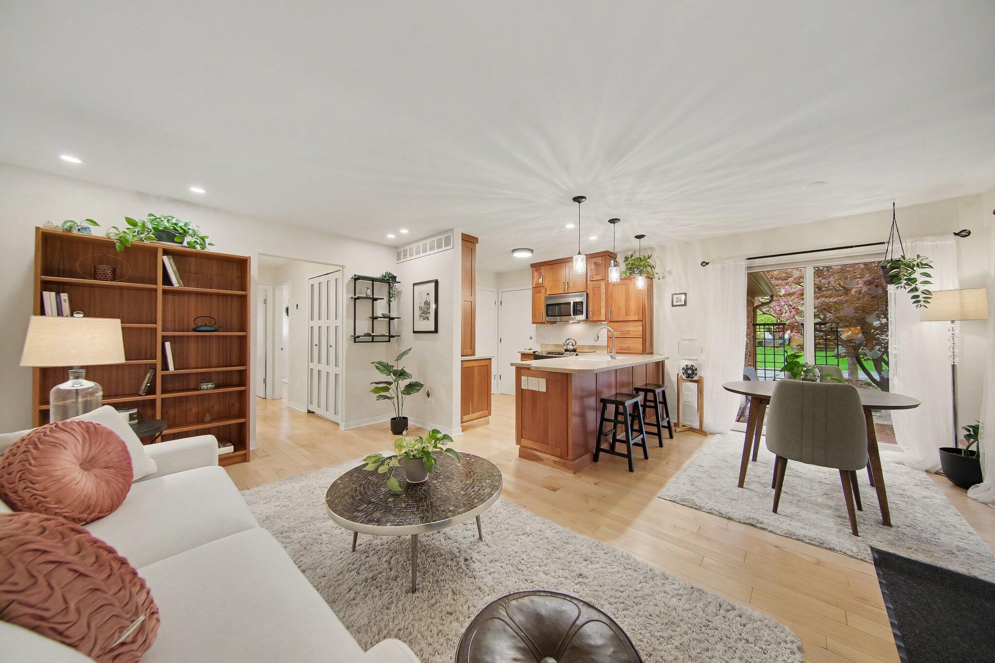 2950 W Whittier Court