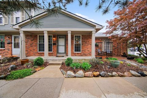 Photo of 2950 W Whittier Court, Ann Arbor, MI 48104 (MLS # 81026019125)