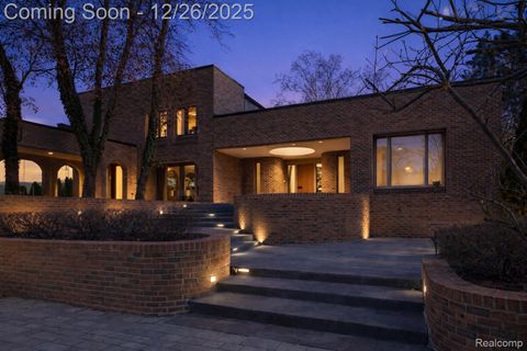 Photo of 3317 W Shore Drive, Orchard Lake Village City, MI 48324 (MLS # 20251054840)