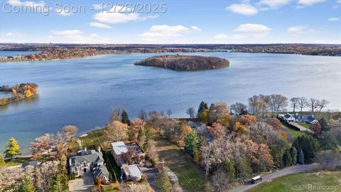 Tiny photo for 3317 W Shore Drive, Orchard Lake Village City, MI 48324 (MLS # 20251054840)