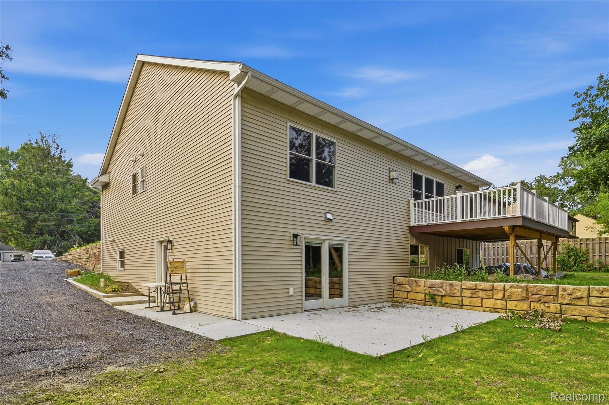3907 Pontiac Lake Road