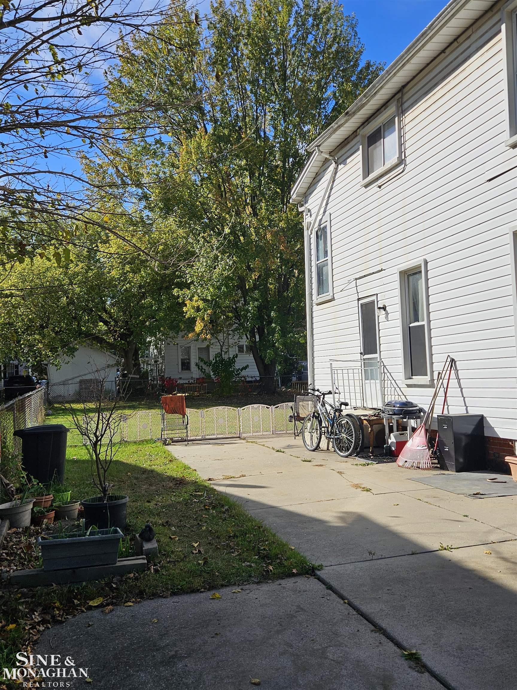 35 Hubbard Avenue