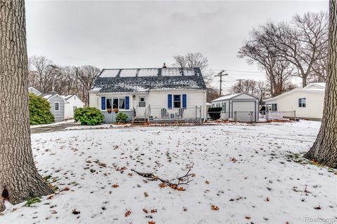 3444 Riverside Drive Port Huron City MI 48060