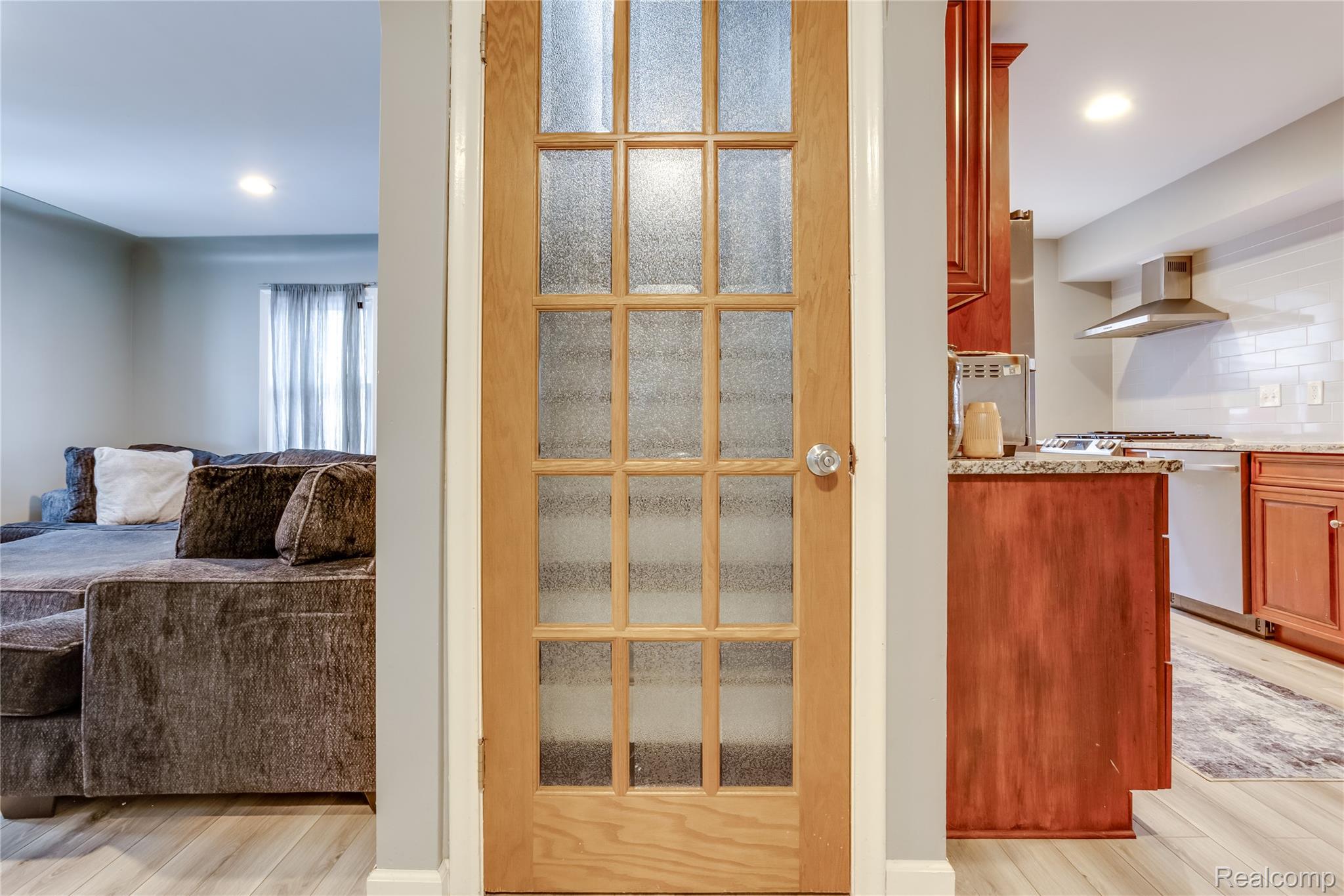 3444 Riverside Drive