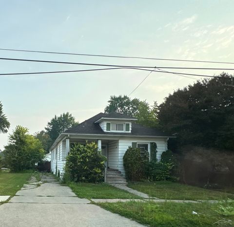 Photo of 2844 Schemm Street, Saginaw City, MI 48602 (MLS # 61050200446)