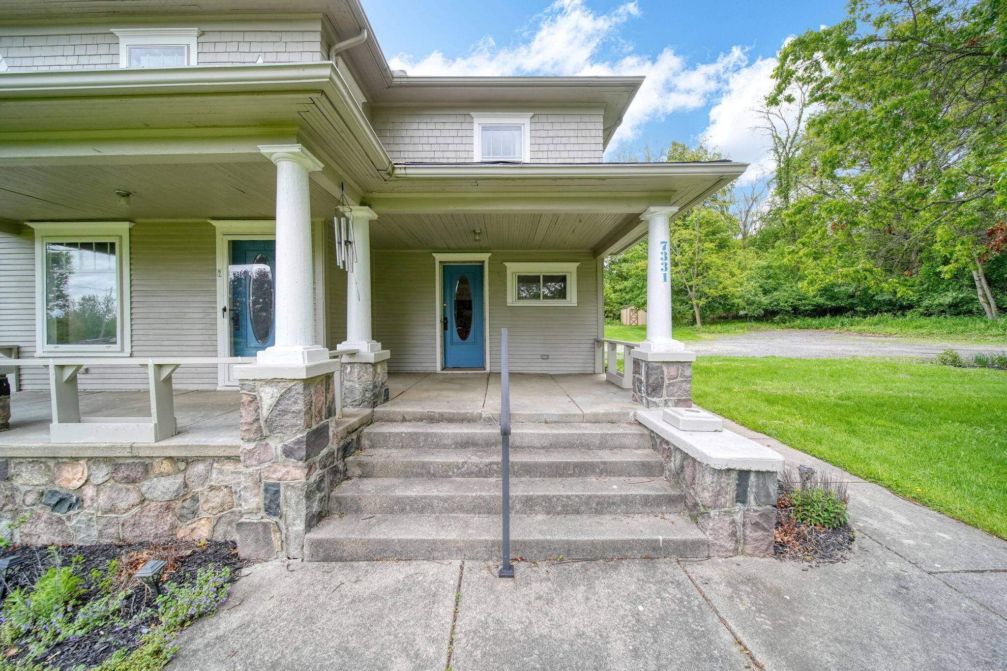 7331 Browns Lake Road
