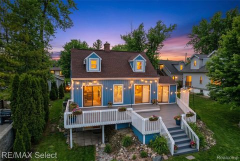 11501 Torrey Road Fenton Charter Township MI 48430