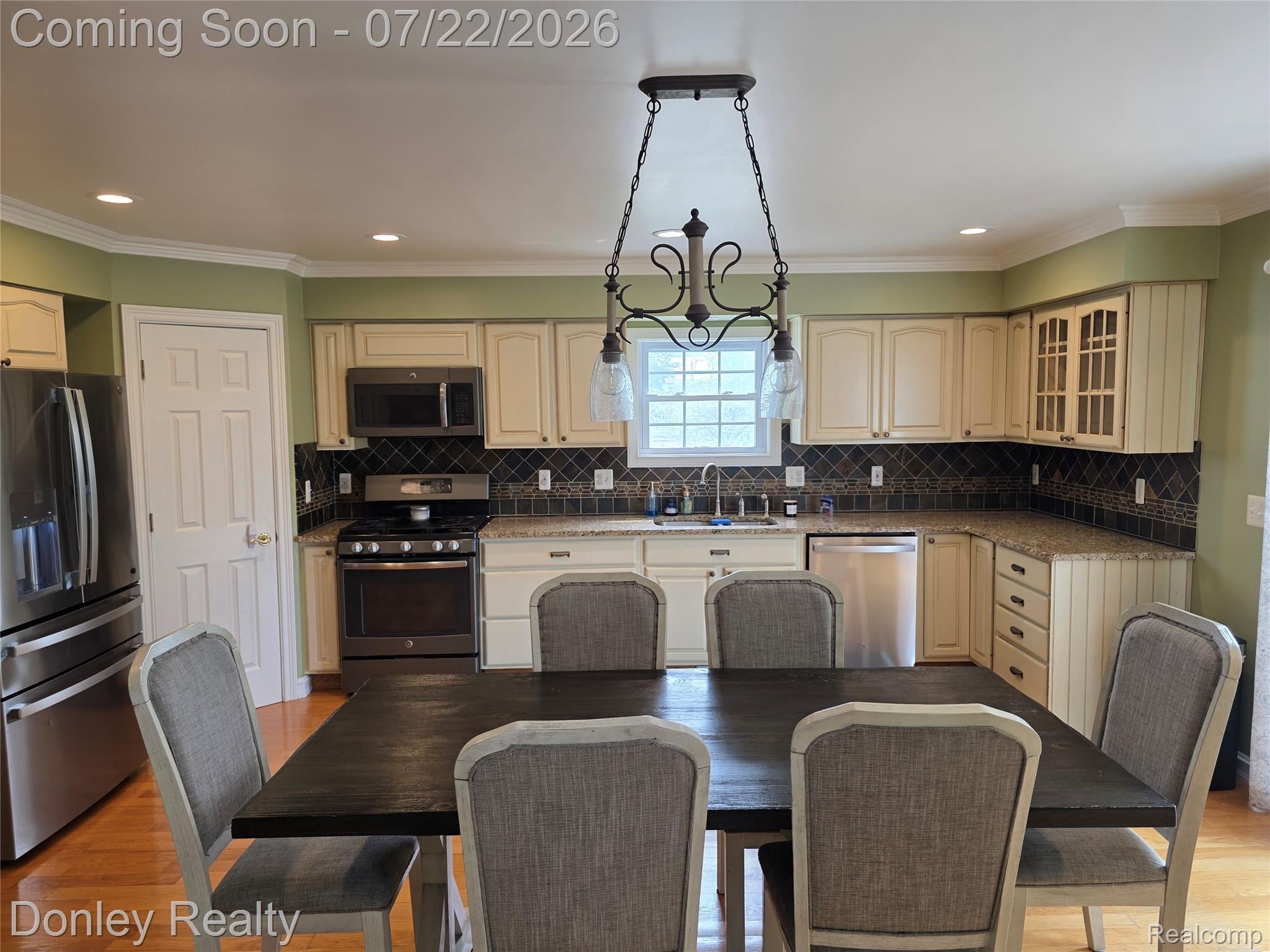 2343 Wheeling Road