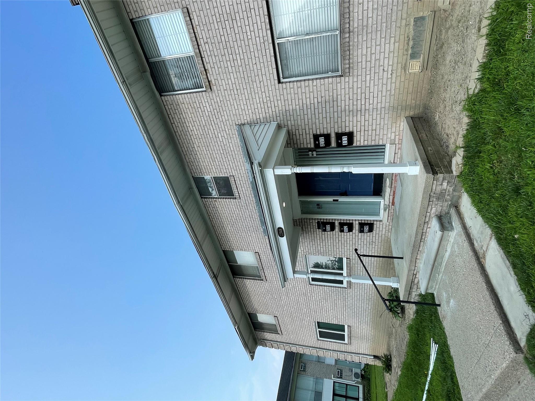 22148 Dante Street 211