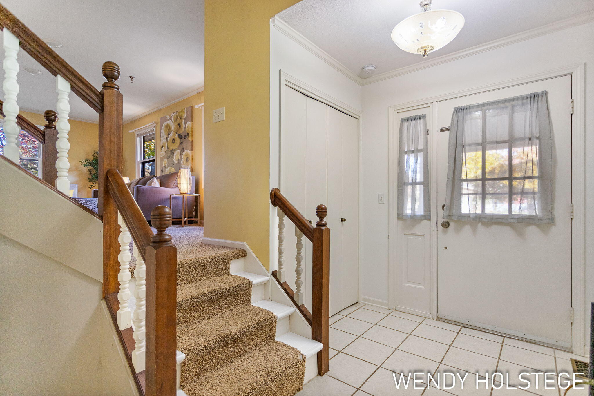 776 Meadowbrook Avenue