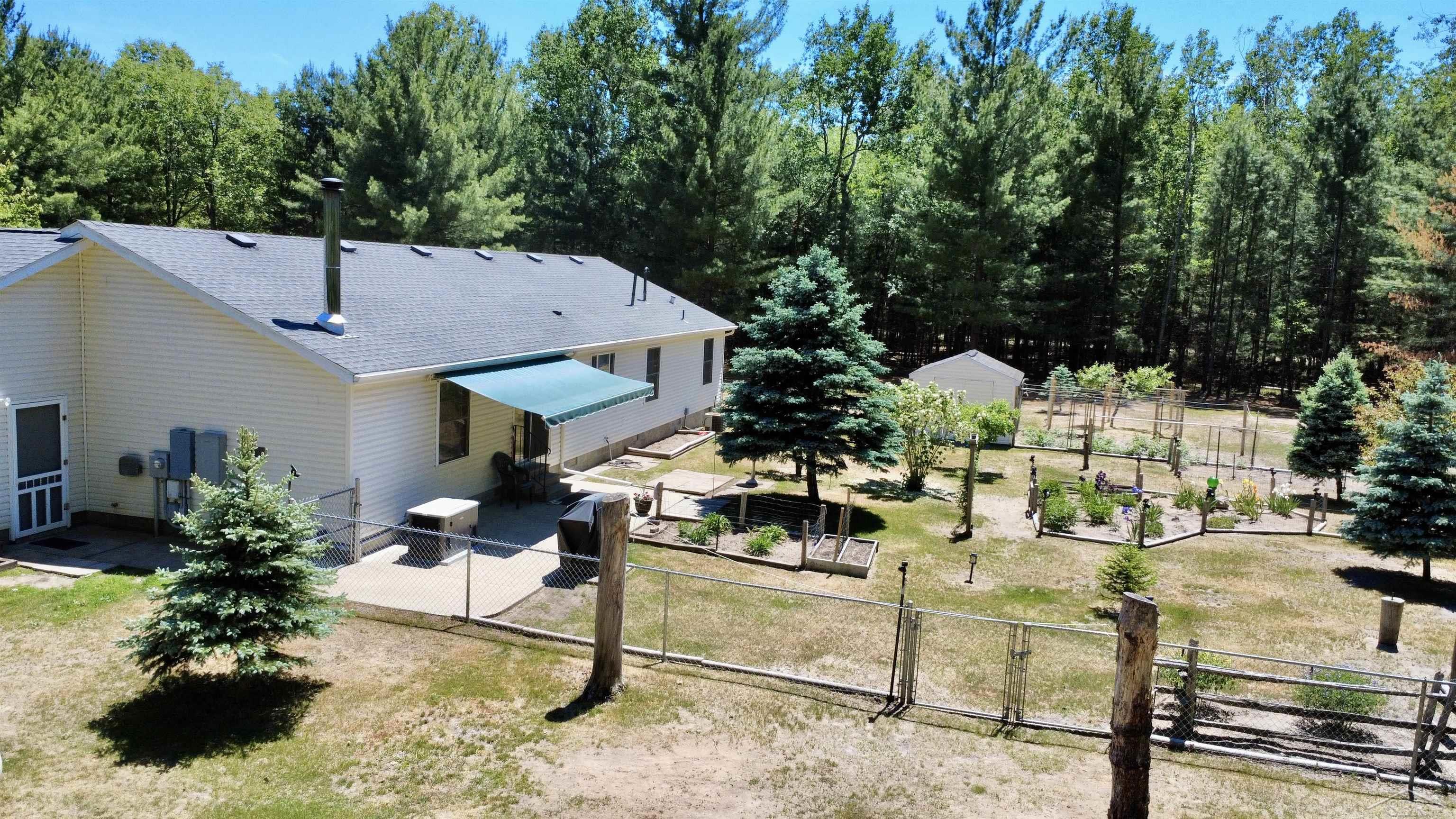 6113 Hillside Drive