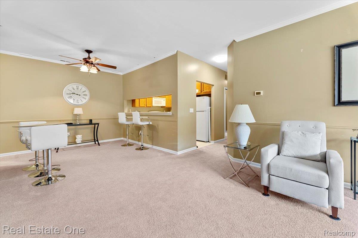 23046 Fairlane Boulevard 7