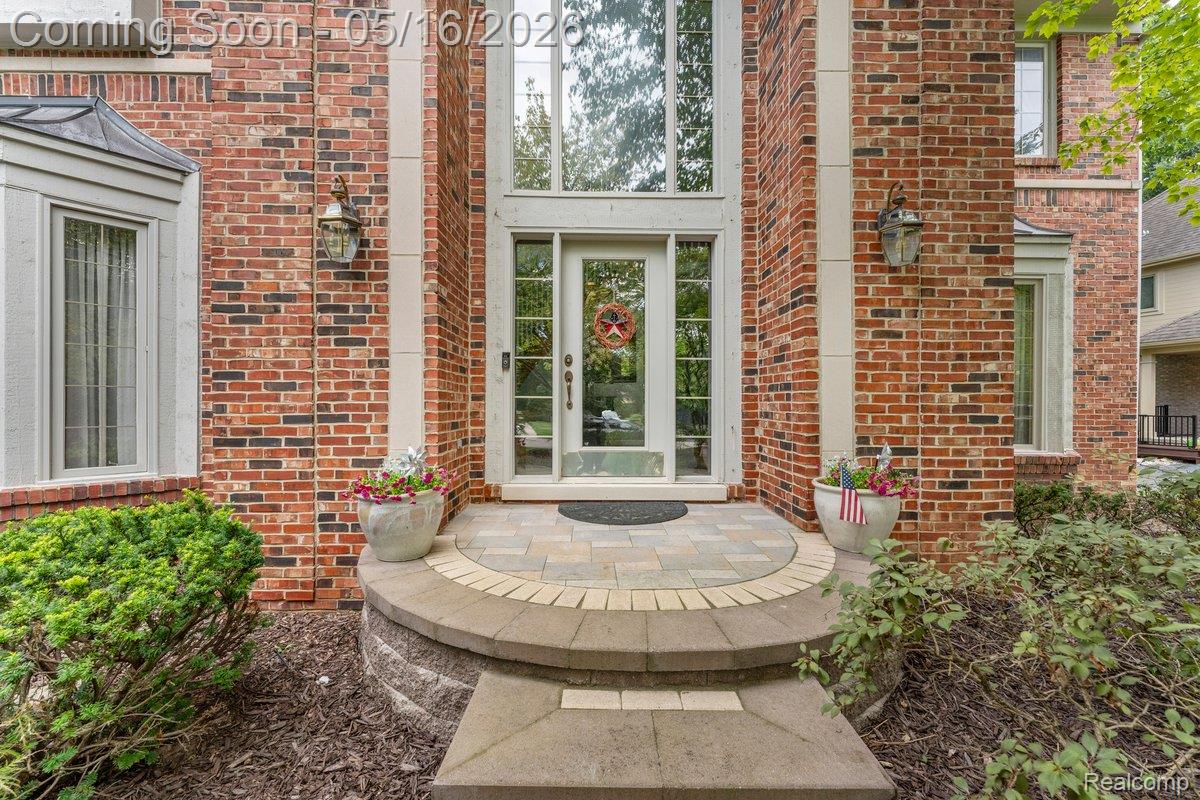 6775 Carlyle Crossing
