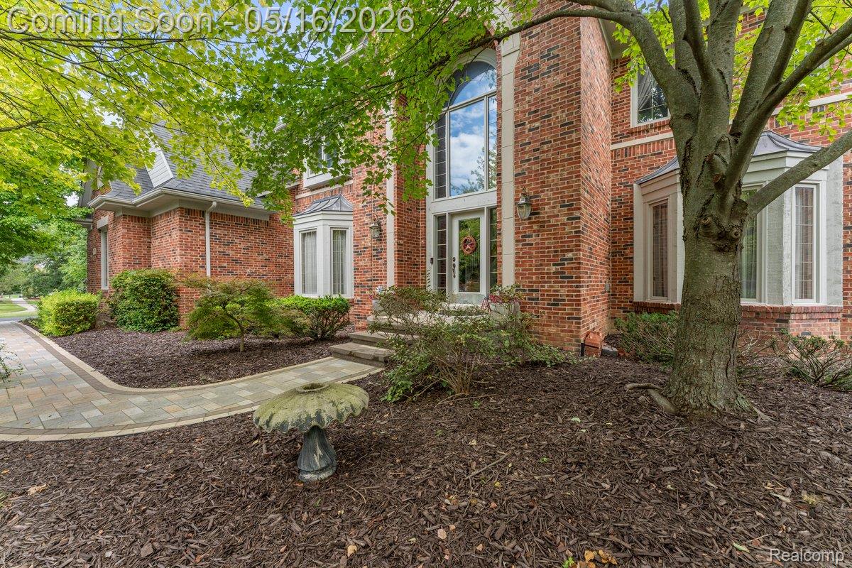 6775 Carlyle Crossing
