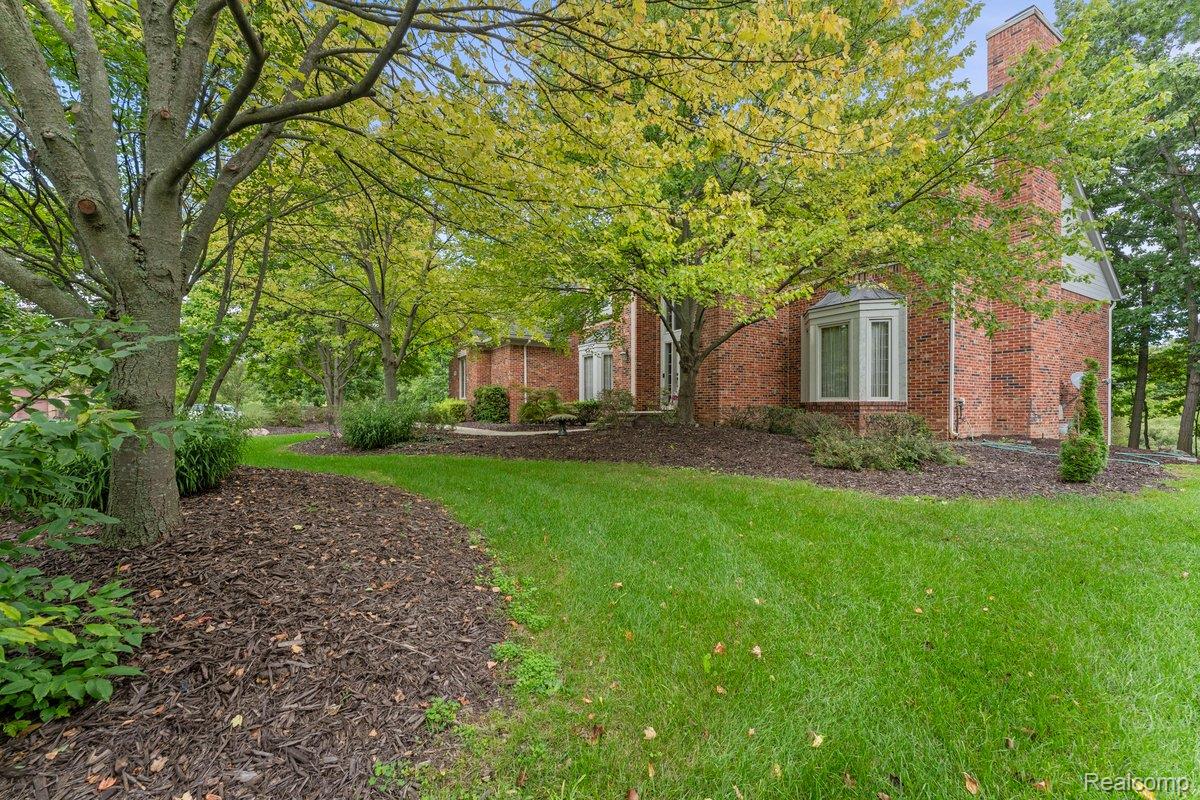 6775 Carlyle Crossing