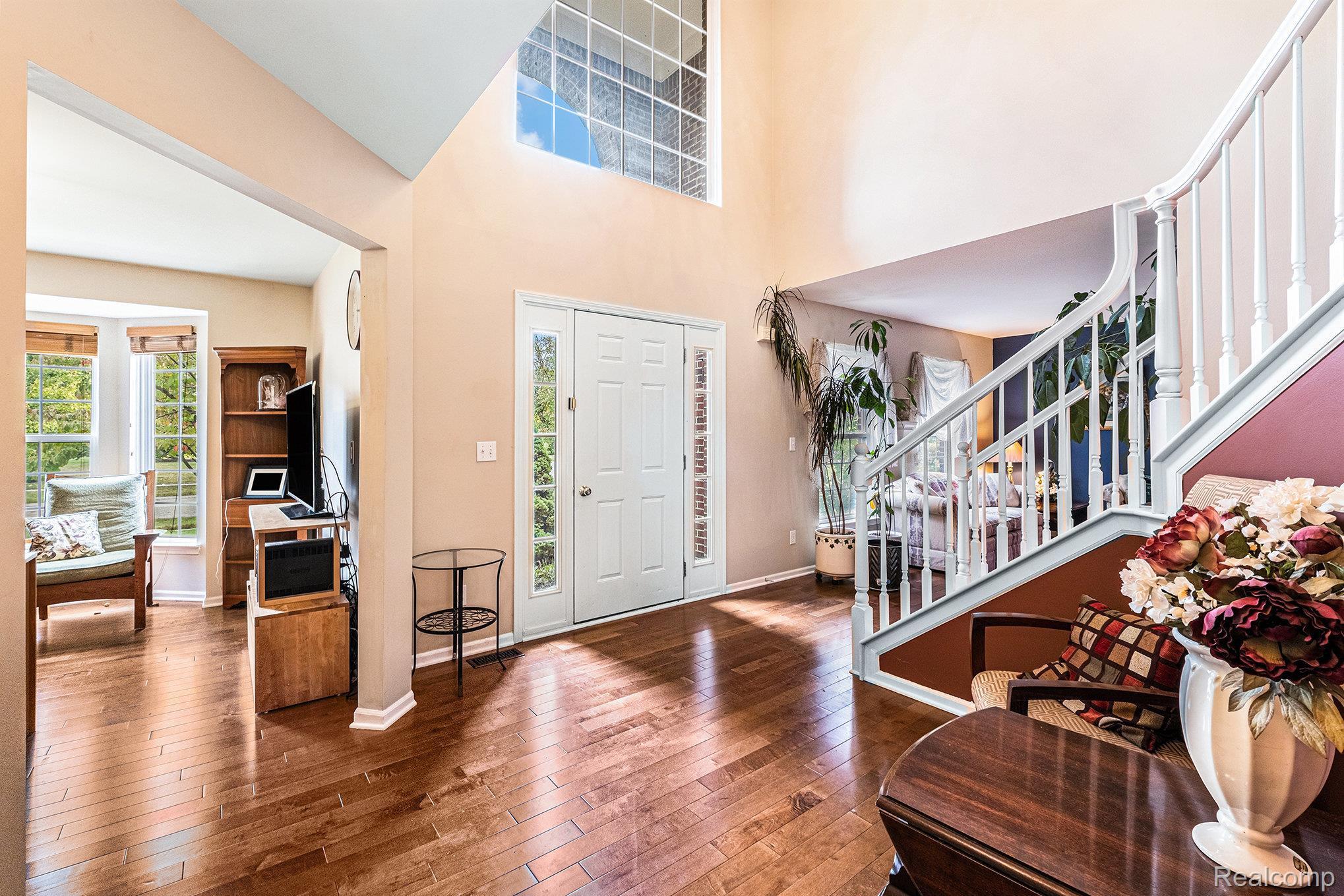 8488 Grand View Drive