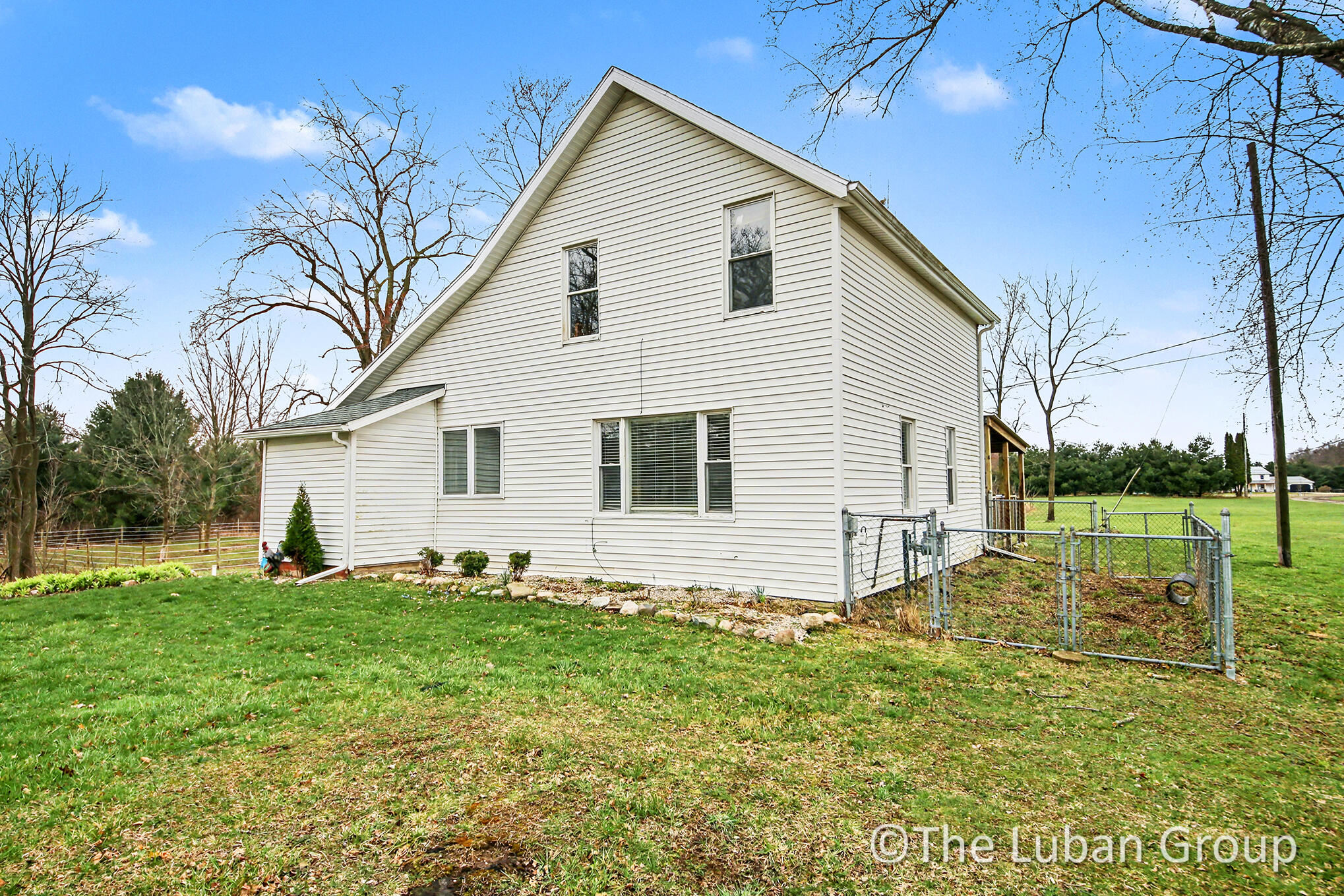 8753 Wabasis Avenue NE