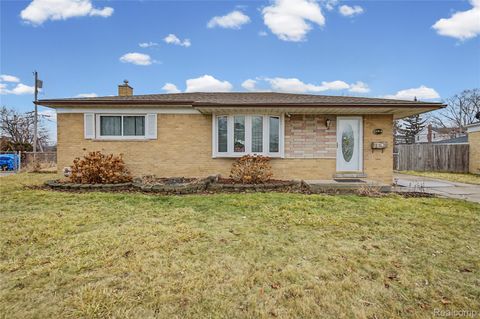 12954 Baird Avenue Warren City MI 48088