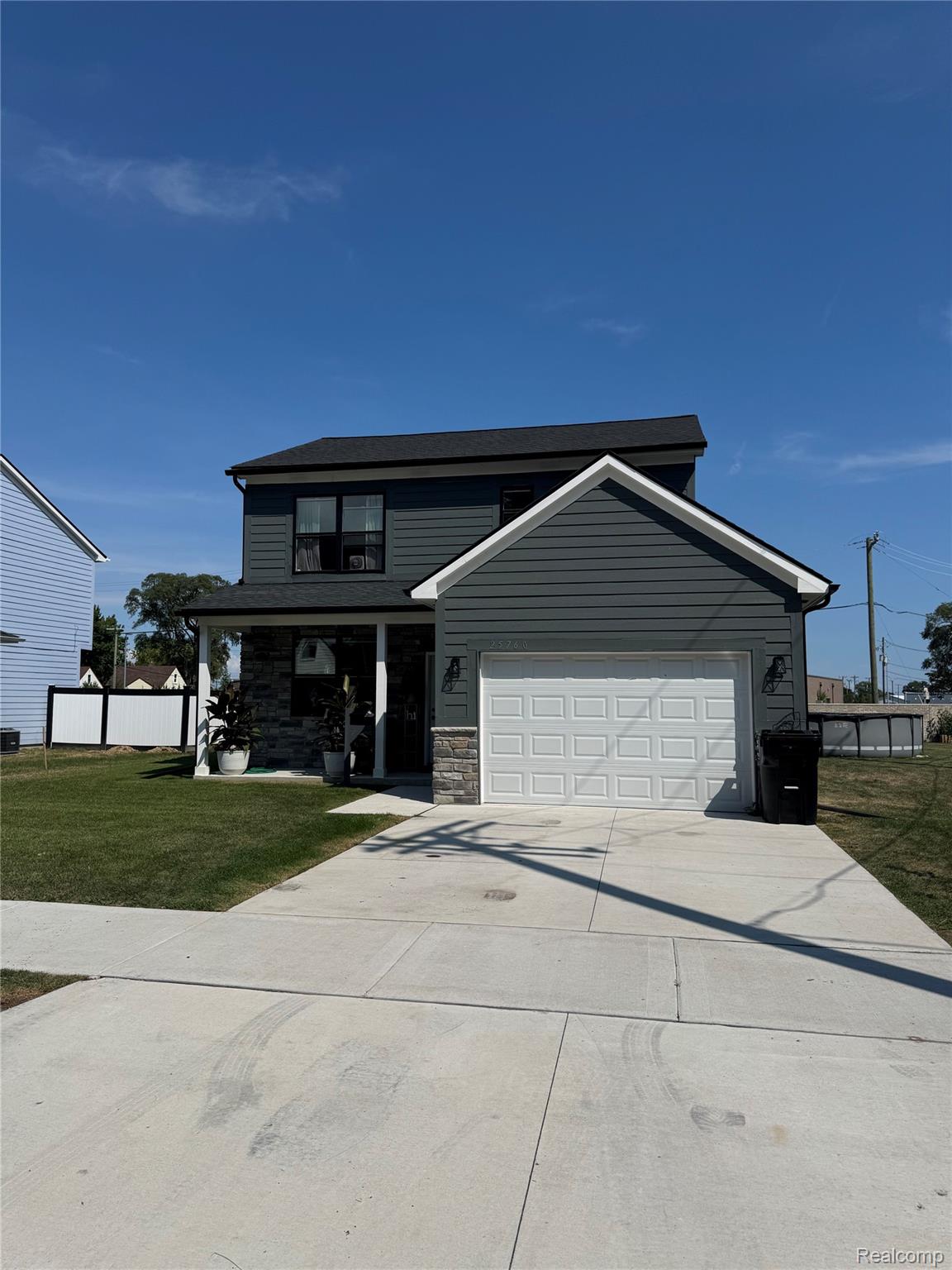 25760 Groveland Street