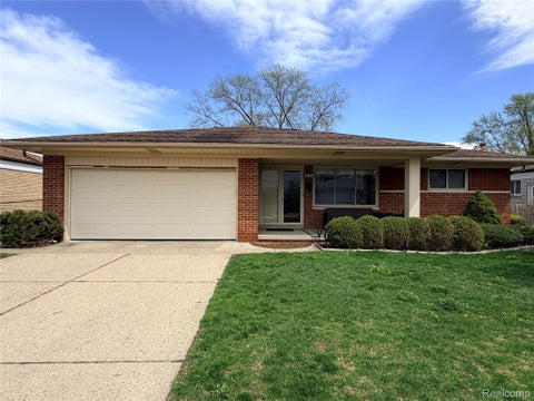 Photo for 35774 Annette Drive