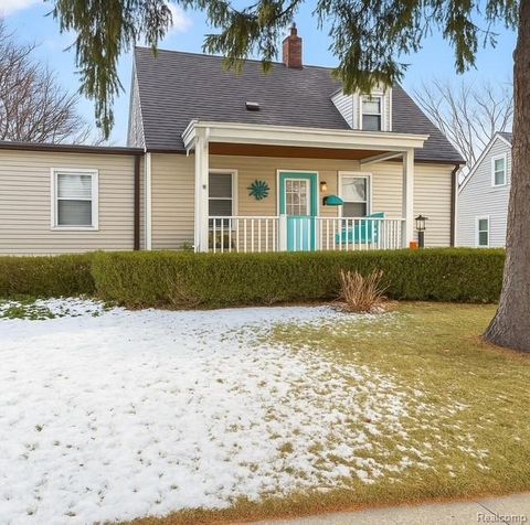 17890 Martin Road Roseville City MI 48066