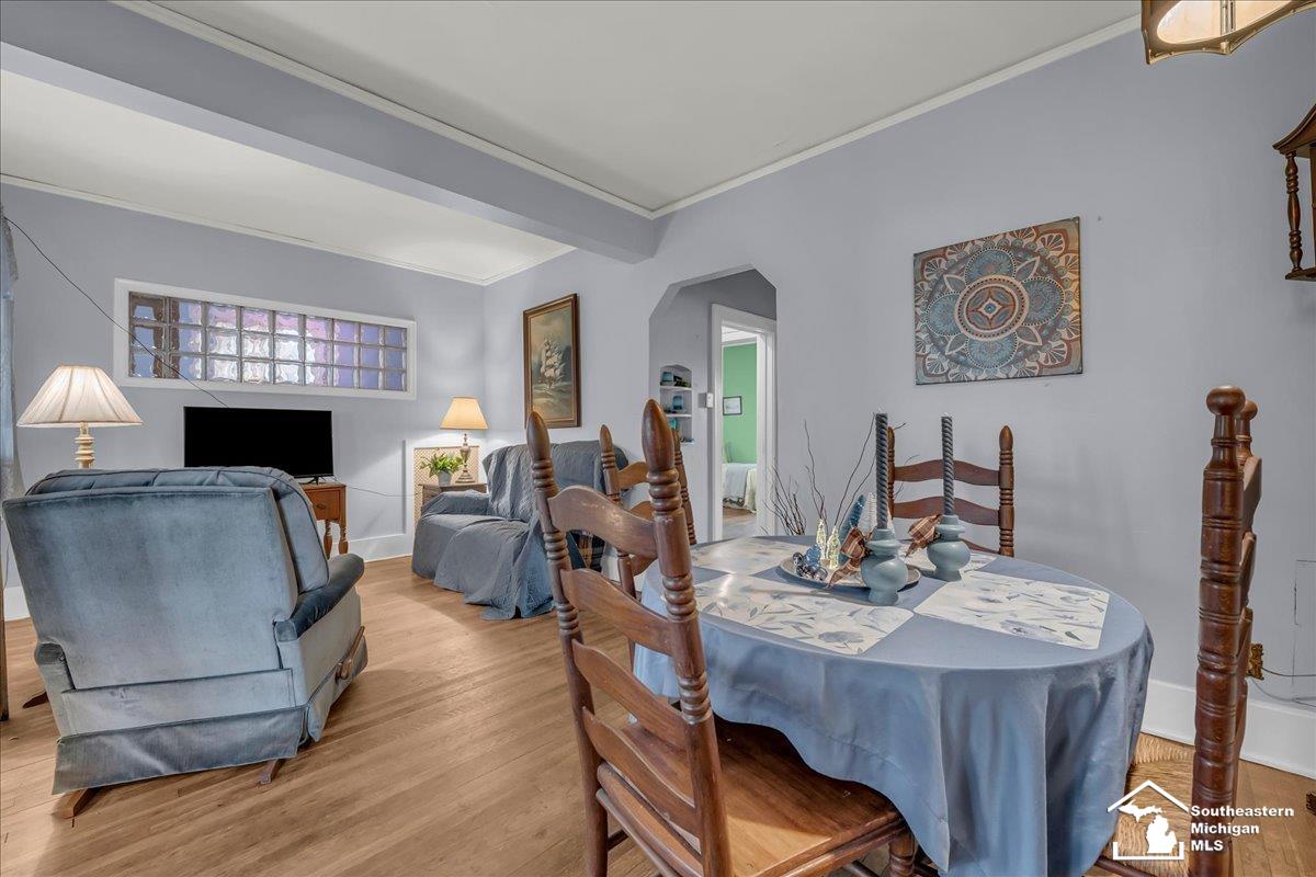 1519 Fort Park Boulevard