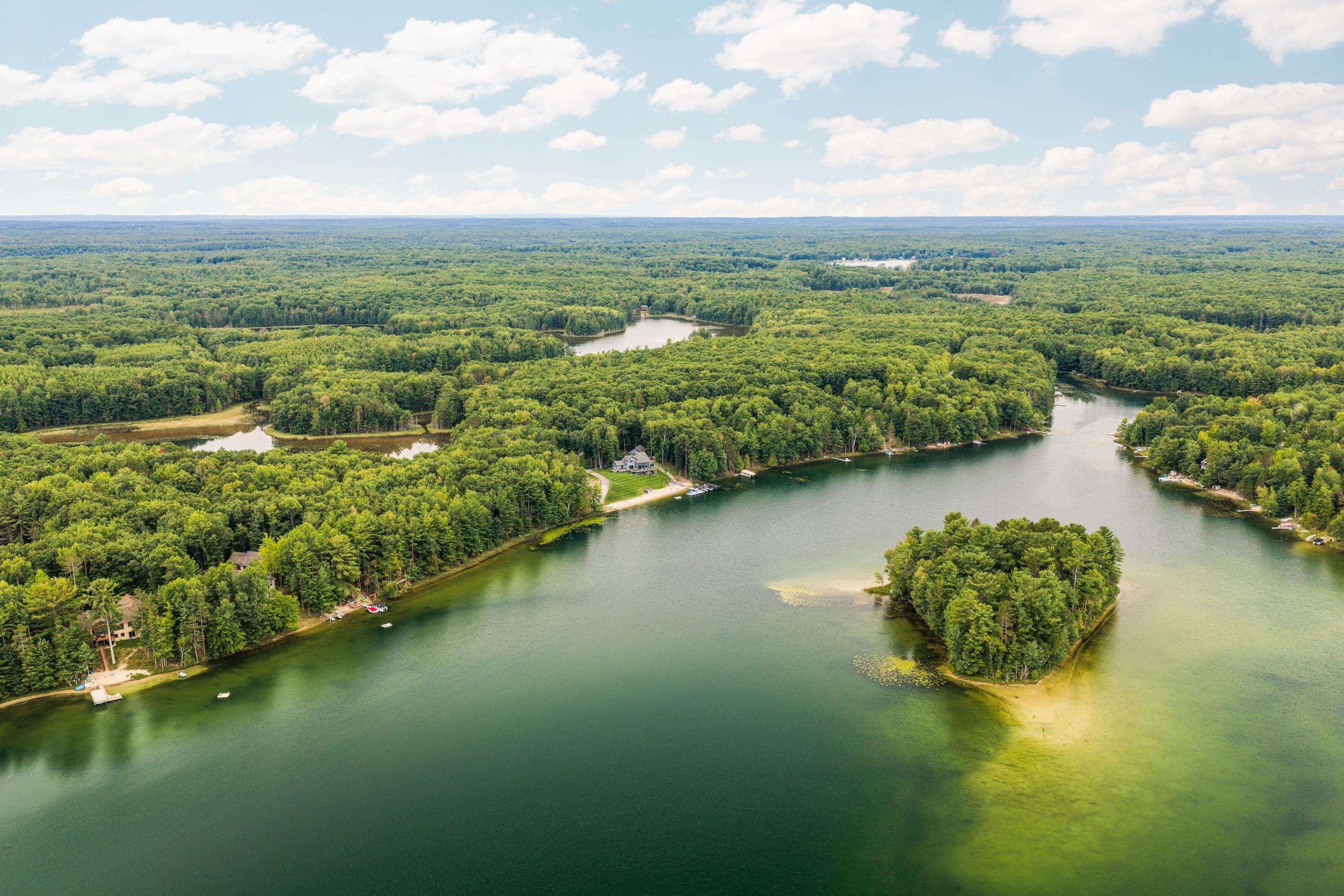 10 Island View Drive
