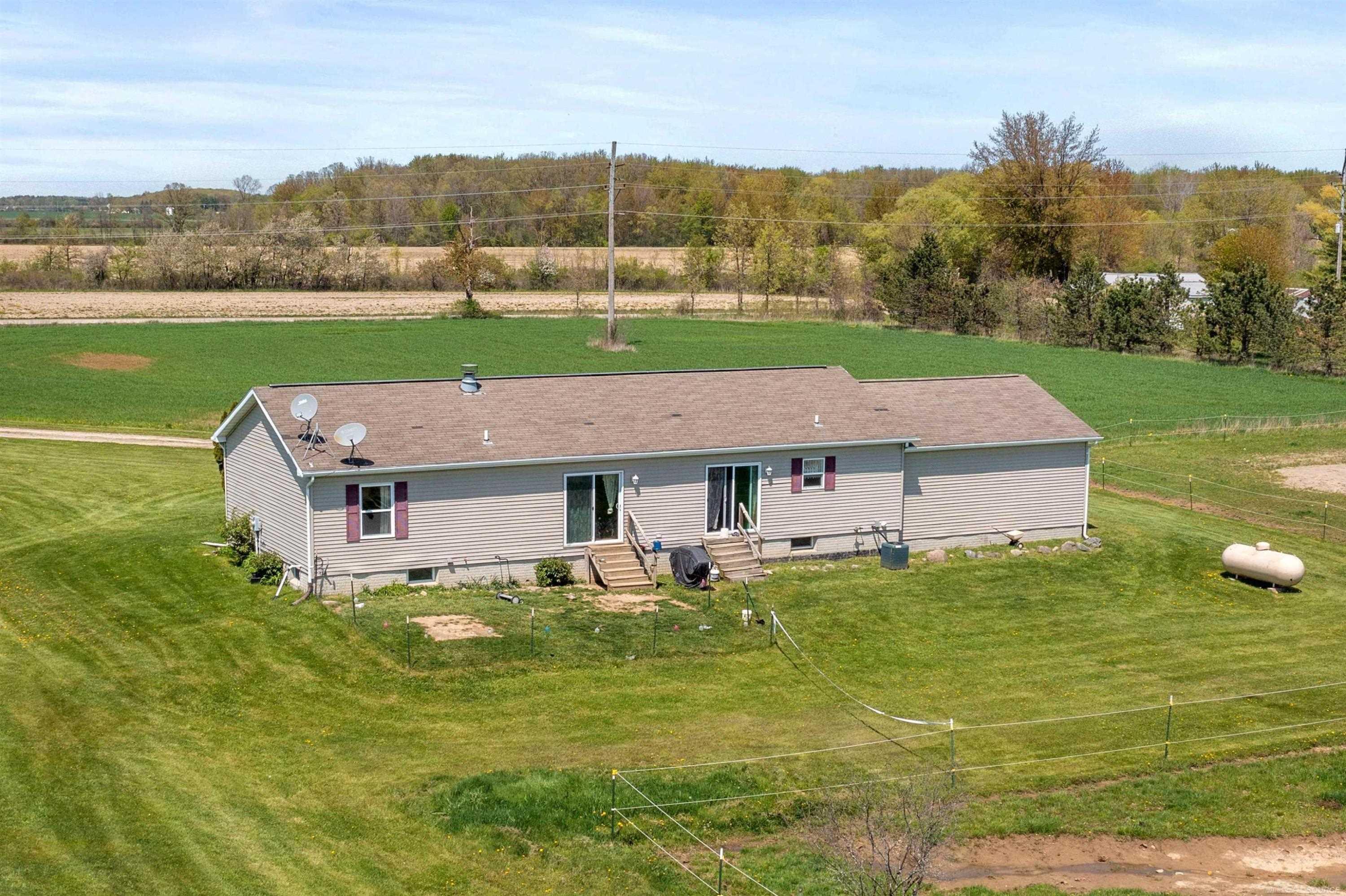 7613 Fisher Road