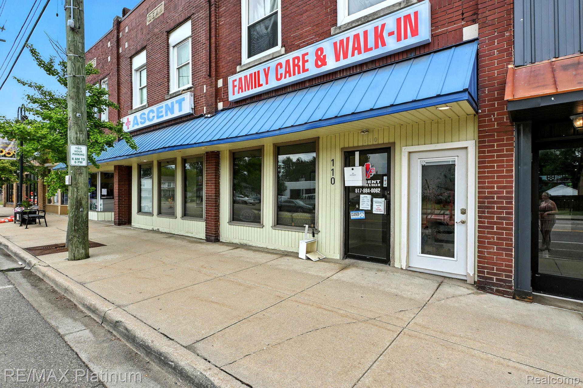 110 W Grand River Road