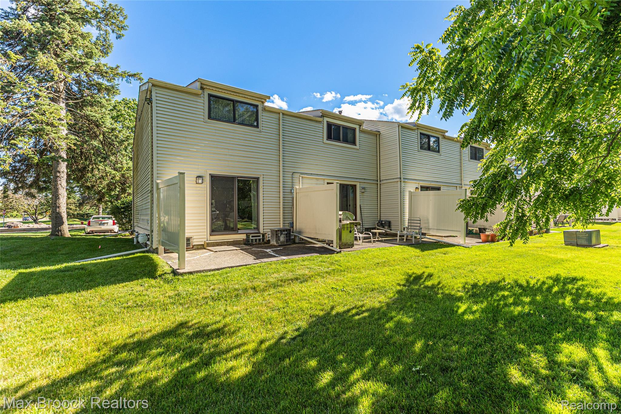 1669 Wimbledon Drive