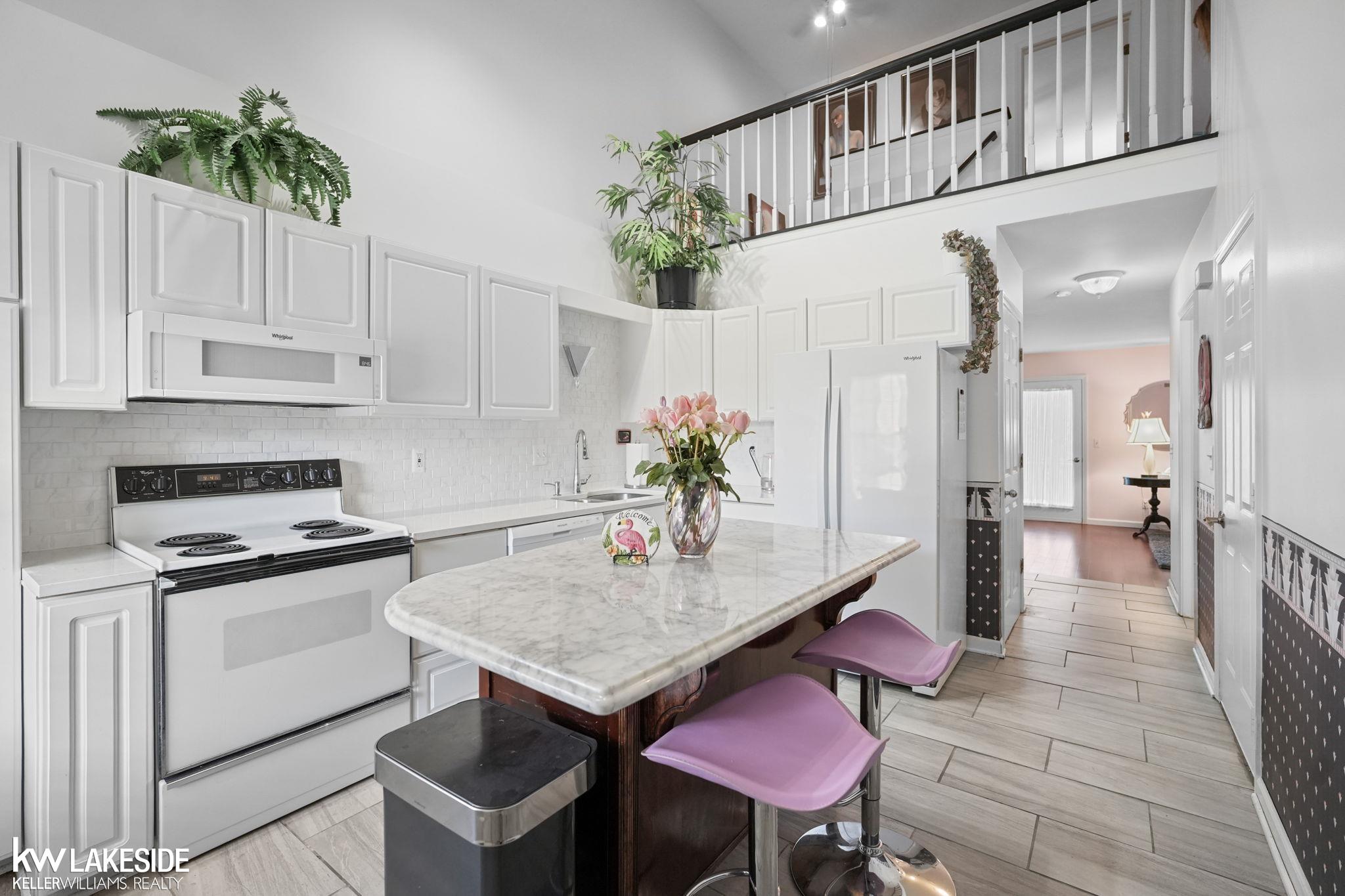 427 Oakgrove Court