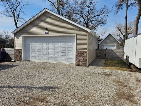 A home in WaterfordCharterTownship_Oakland