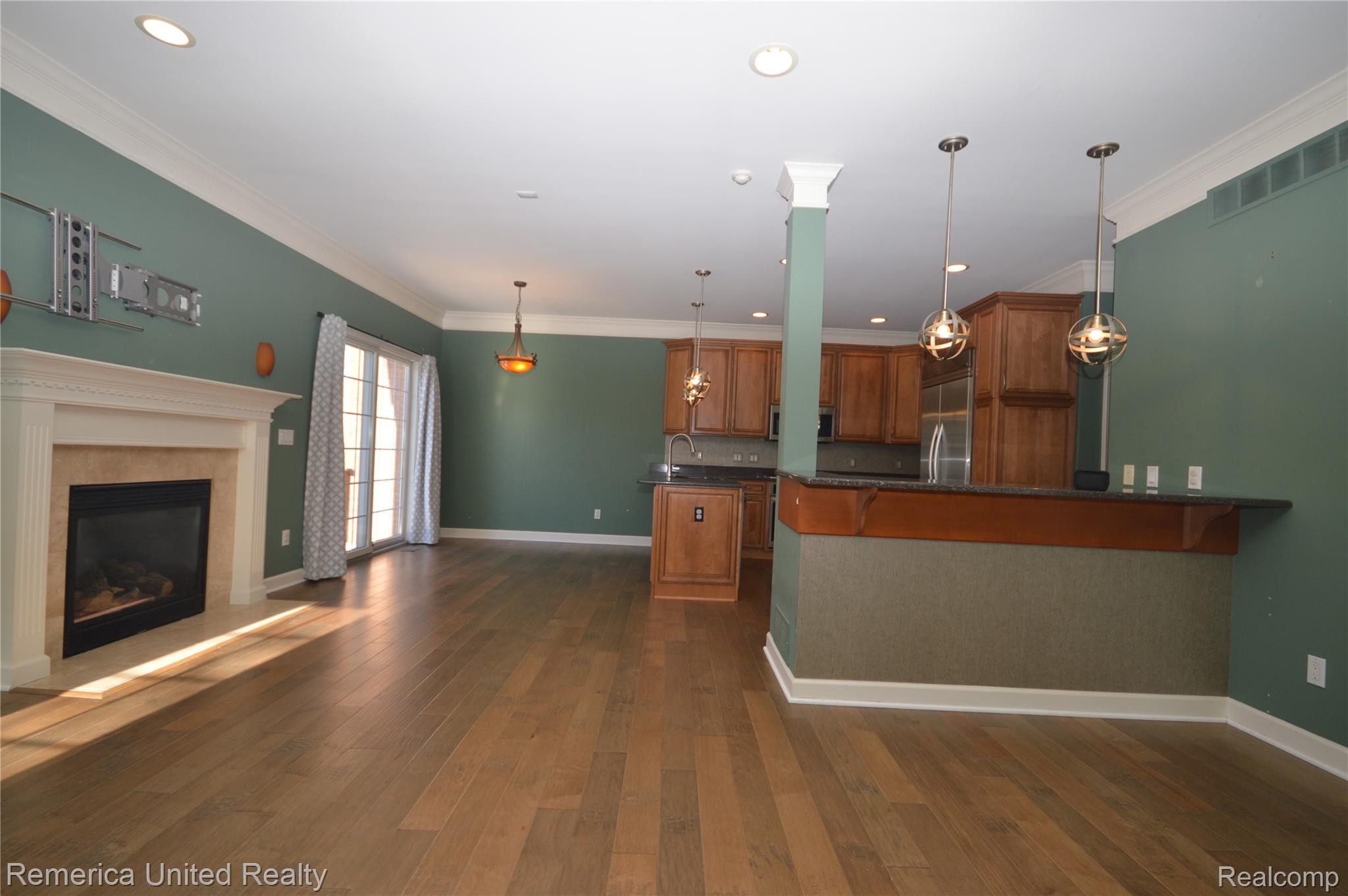 42965 River Bend Drive