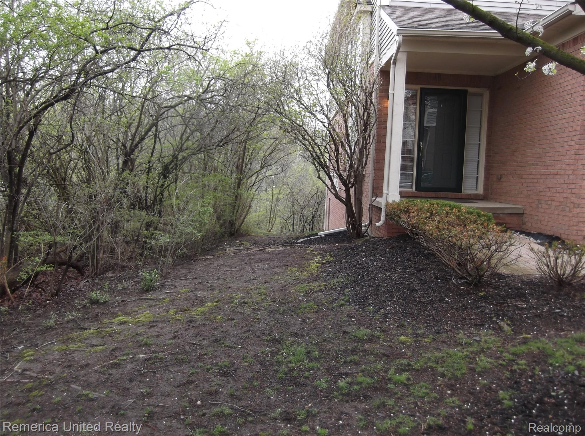 42965 River Bend Drive