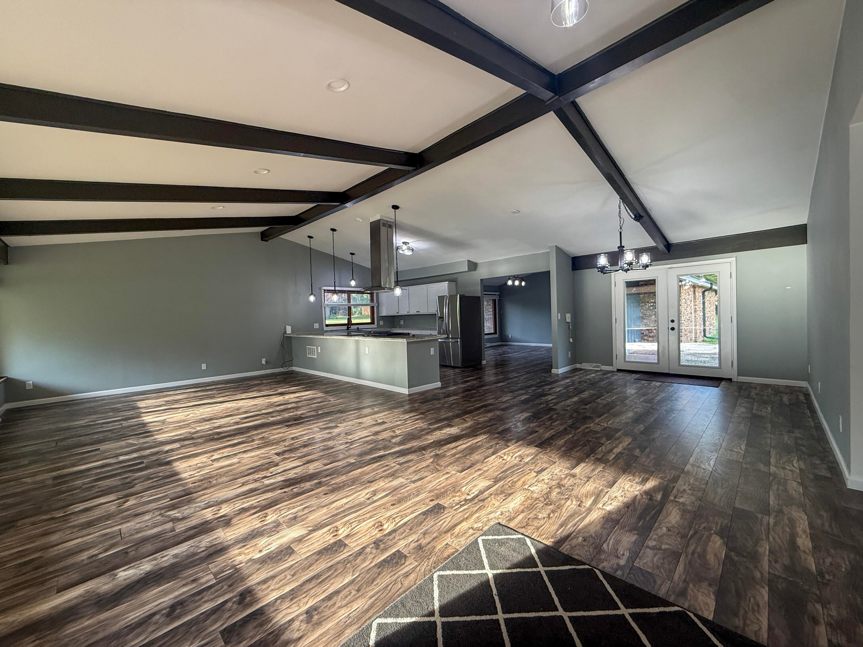 820 Iroquois Trail