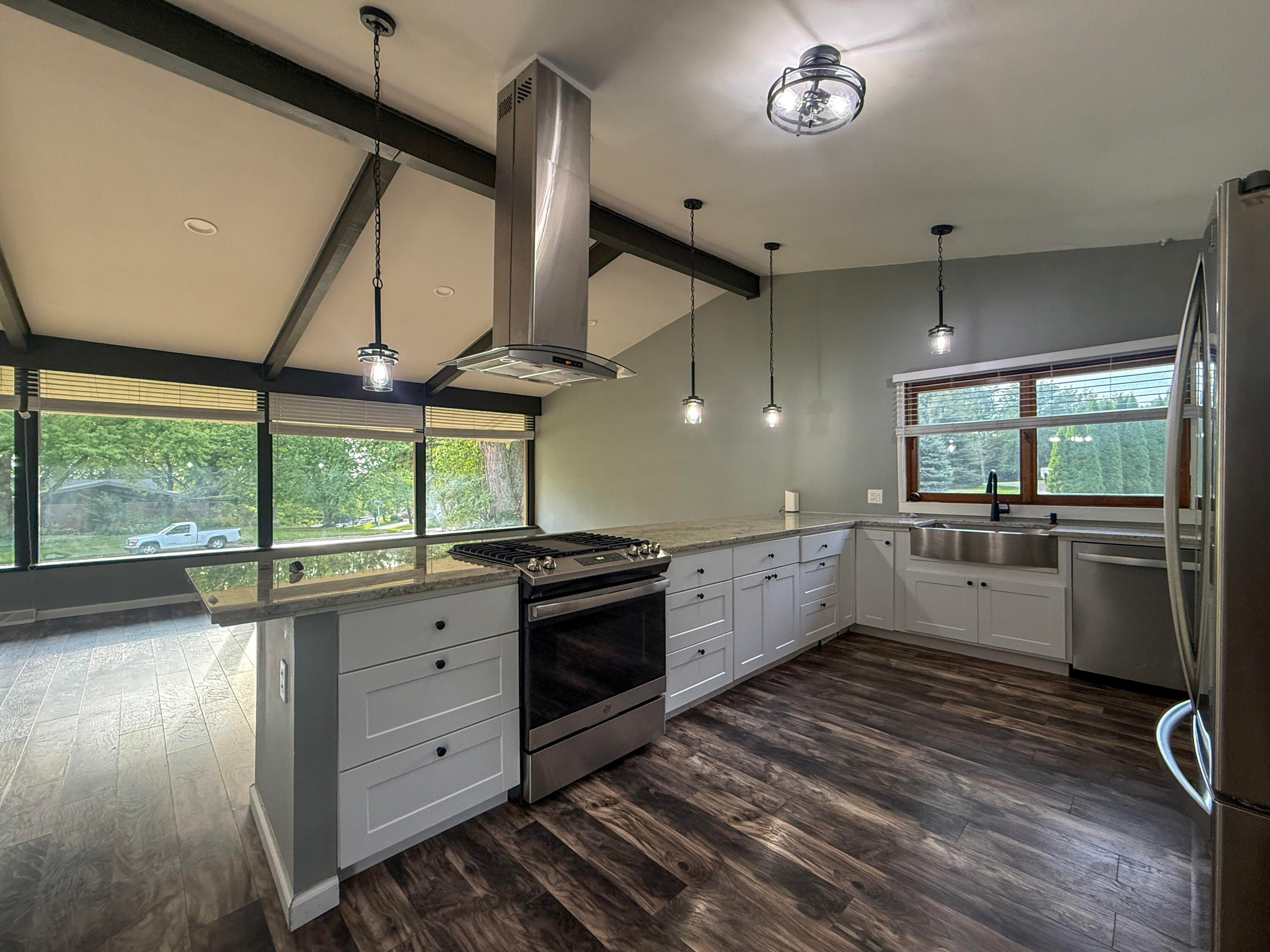820 Iroquois Trail