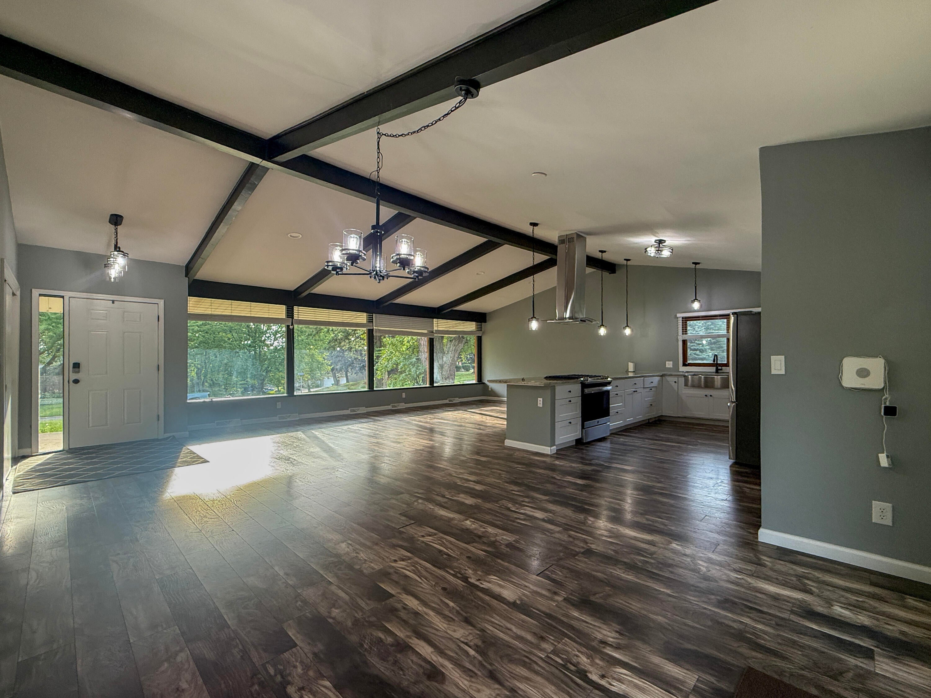 820 Iroquois Trail