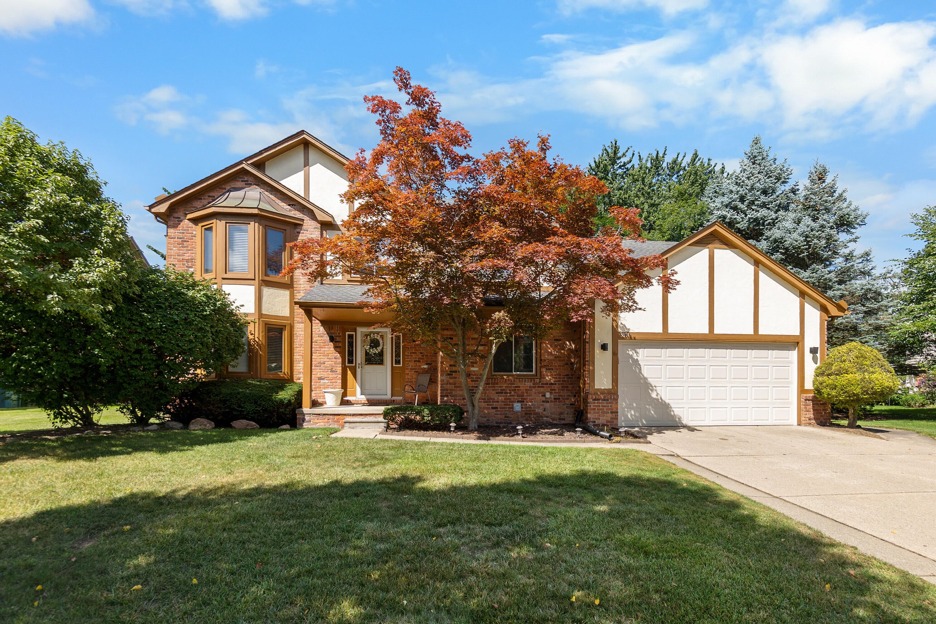 3891 Fairfax Drive