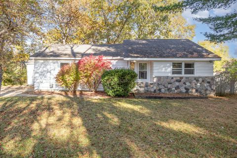 Tiny photo for 3206 Gibson Street, Midland City, MI 48640 (MLS # 65025056640)