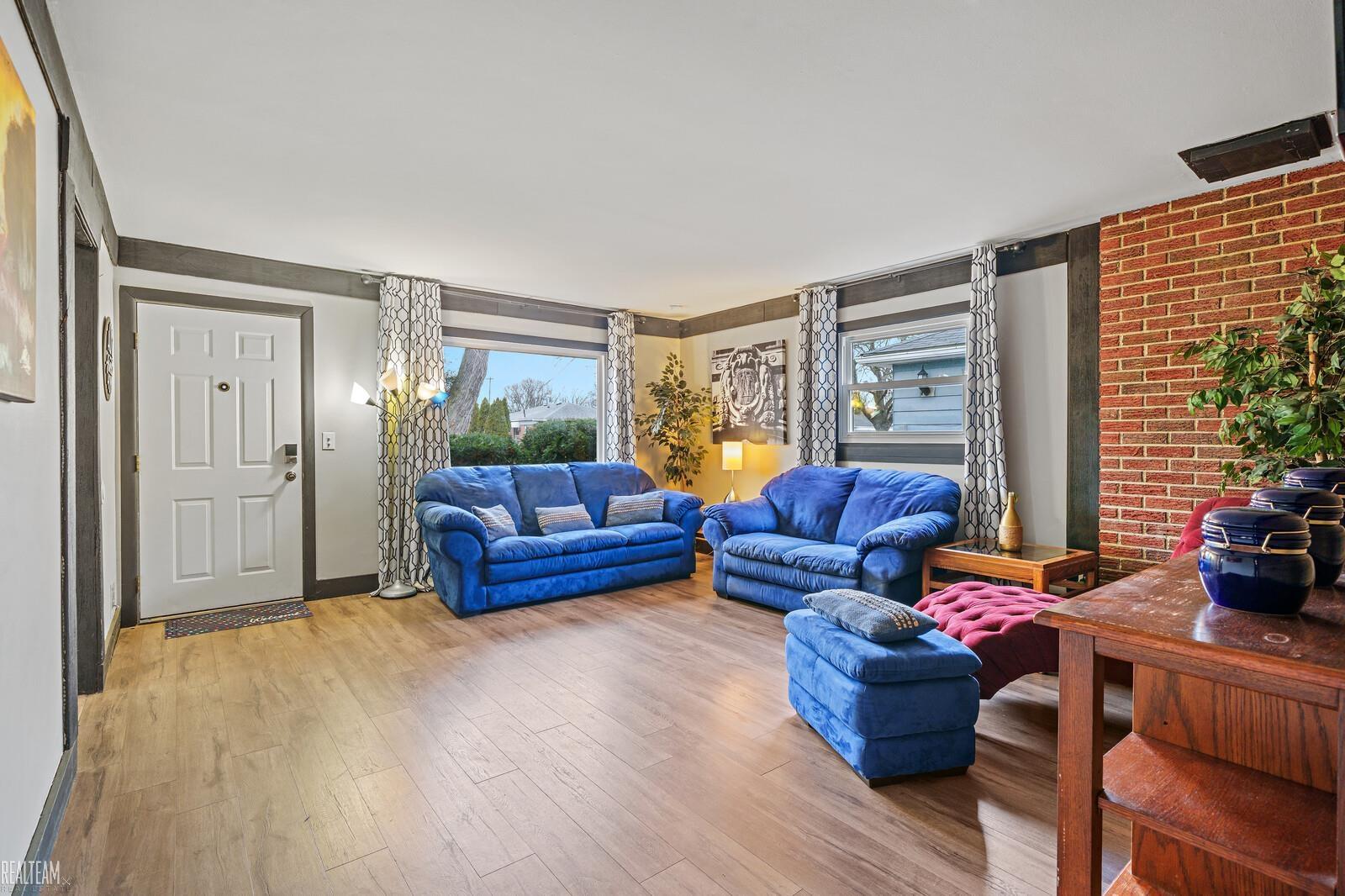 4993 Clippert Street