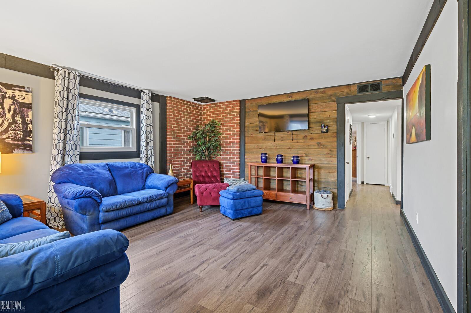 4993 Clippert Street