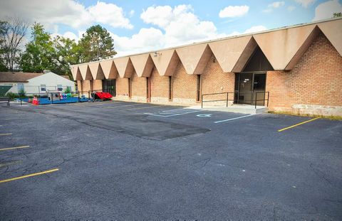 17333 W 10 Mile Road Southfield City MI 48075