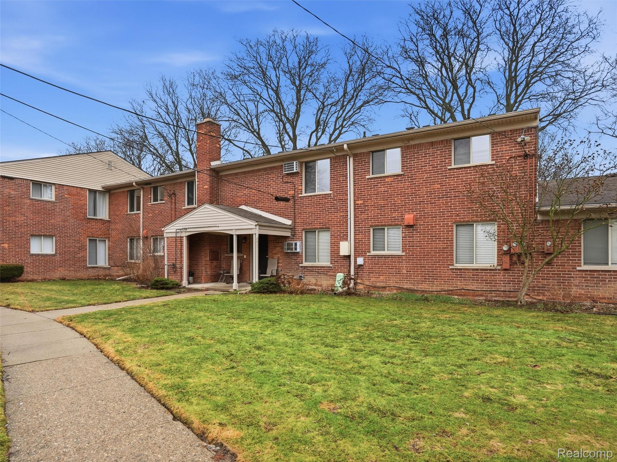 11420 Canal Road 203