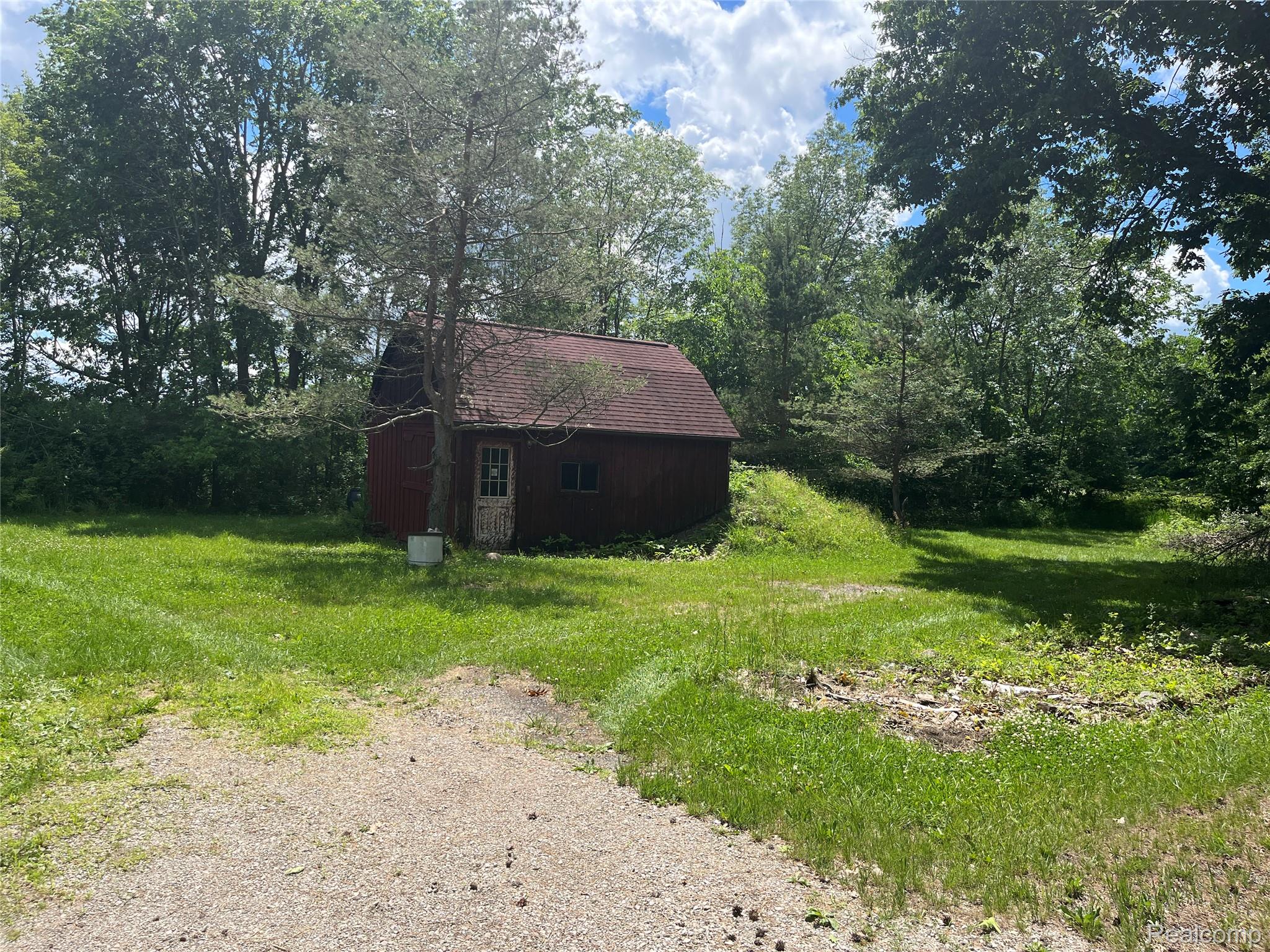 5015 Capac Road