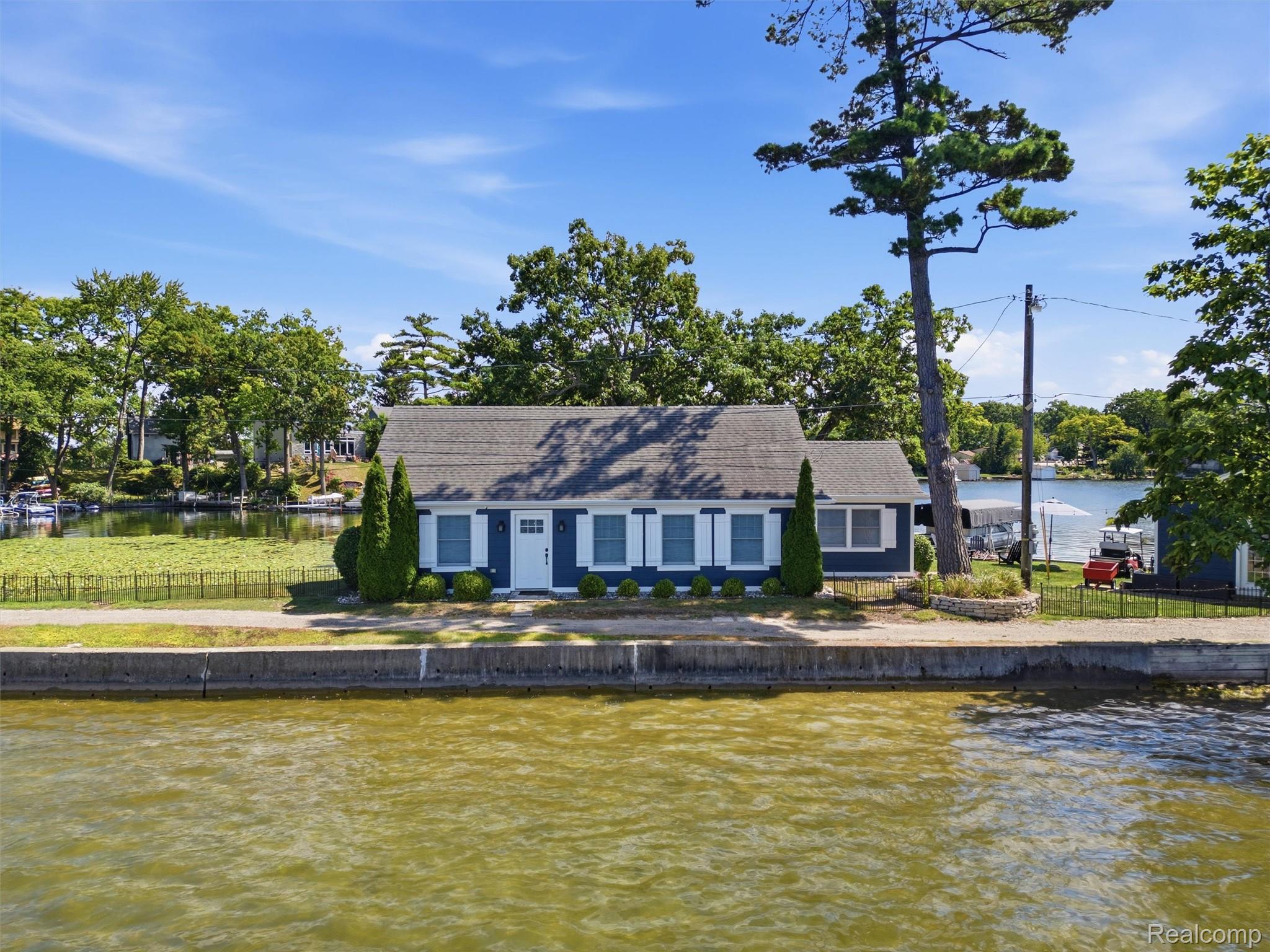 587 Westpointe Court