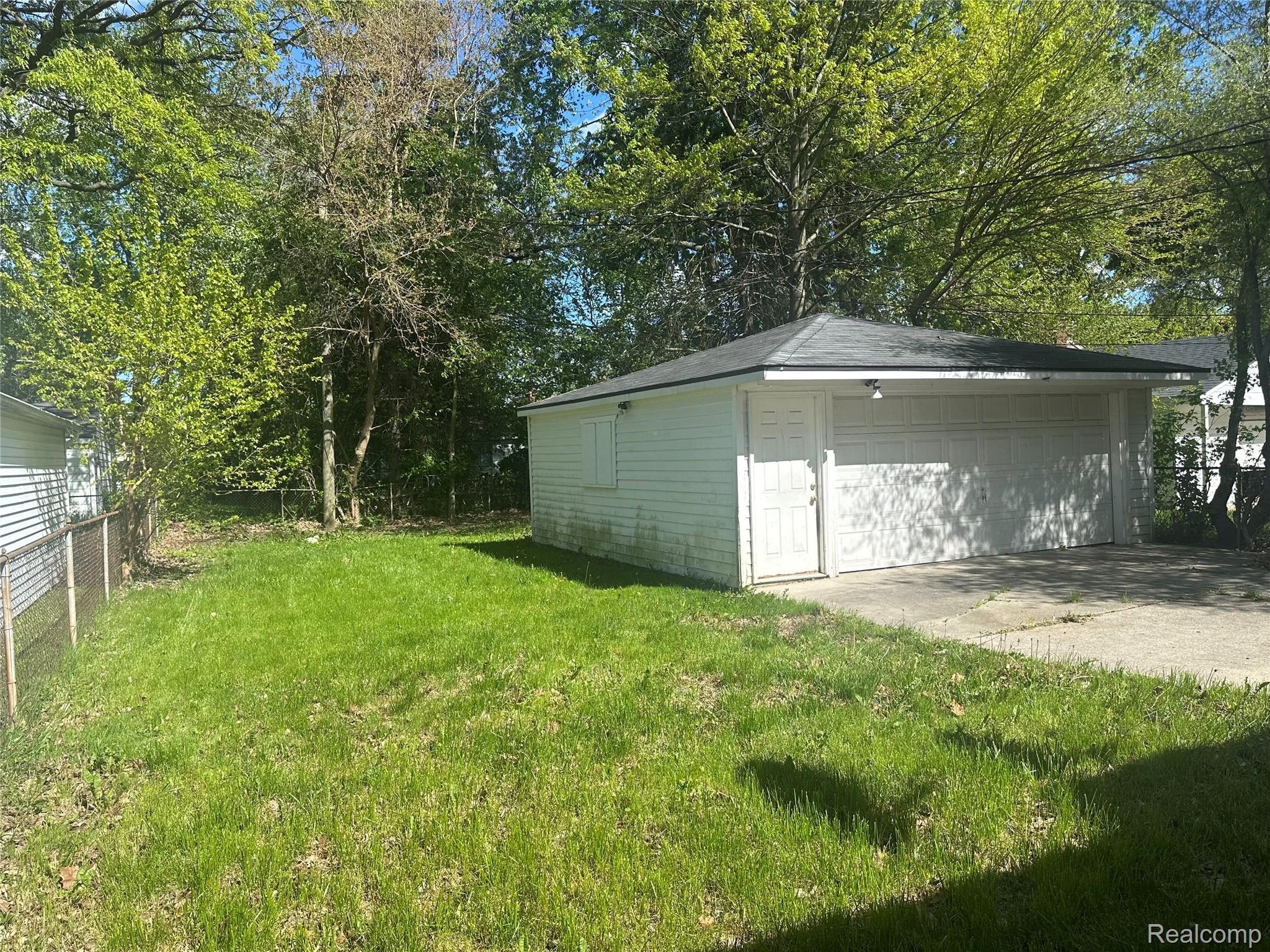 545 Shadowlawn Street