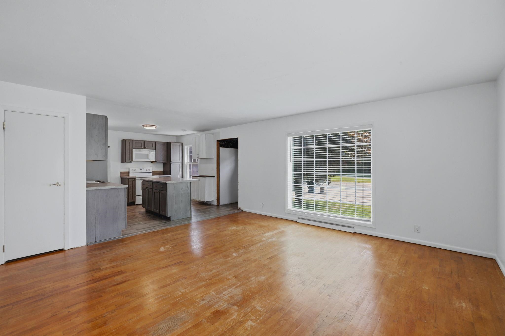 11316 W M-179