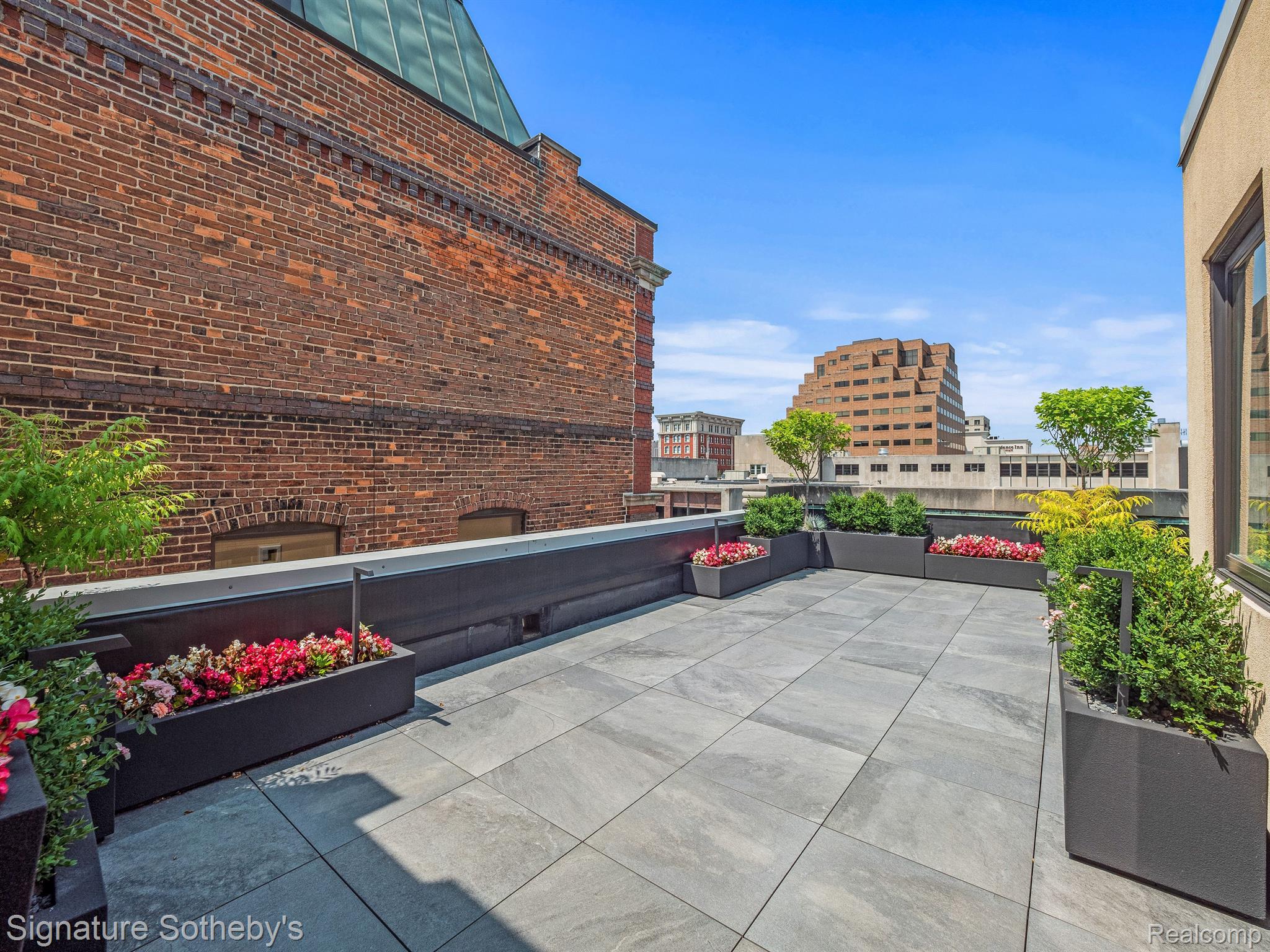 116 N 4 Avenue