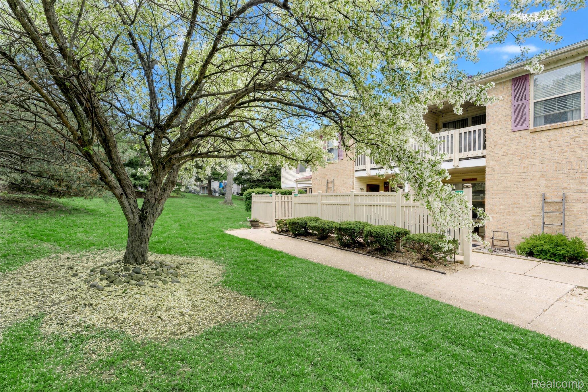 61025 Greenwood Drive