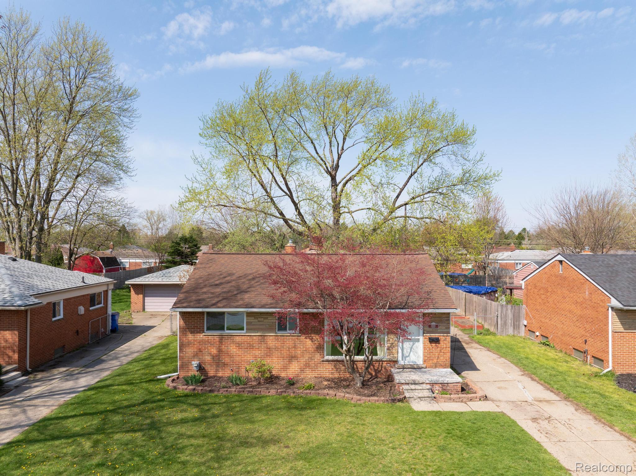 25515 Patricia Avenue